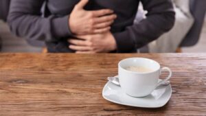 صحتنا في غذائنا.. تأثير القهوة على الجهاز الهضمي- هل تسبب انتفاخ البطن؟