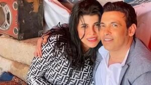 بعد صدمه لها بسيارته.. مفاجأة في تحقيقات النيابة مع سعد الصغير وزوجته