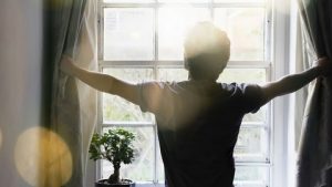 5  عادات صباحية يجدر التخلص منها