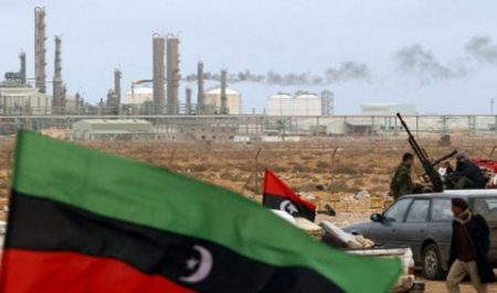 النفط الليبي خارج تجاذبات السياسة