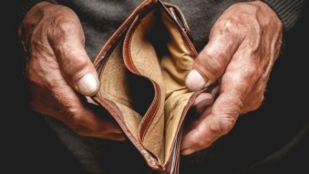 لماذا يمنع الرزق عن العبد ؟