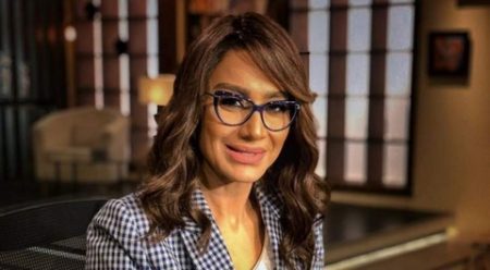 بسمة وهبة توضح سبب إيقاف برنامجها 90 دقيقة