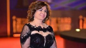 إلهام شاهين تتراجع عن رفضها الارتباط: أنتظر علاقة عاطفية سعيدة في عام 2023