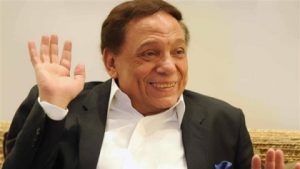 أشرف زكي يكشف عن حالة عادل إمام الصحية