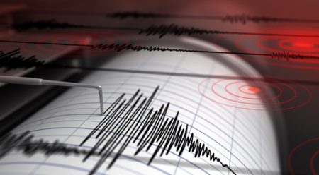 الزلازل تخويف وعظة من الله لعباده