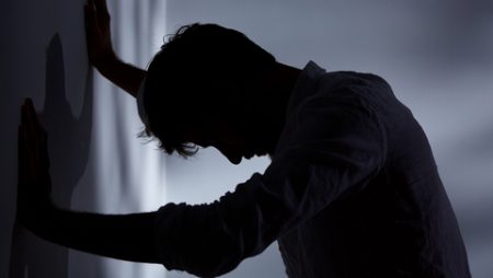 إن الله يغفر الذنوب جميعا