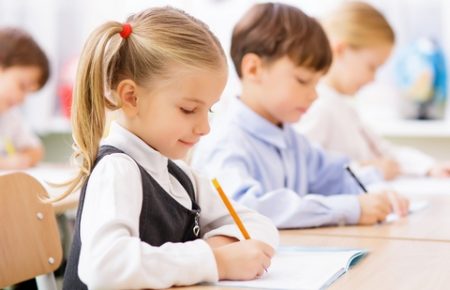 هيا نتعلم الآداب الإسلامية – للأطفال – آداب الجلوس والمجلس