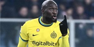 لوكاكو ينهي عقدة 189 يوما في الكالتشيو