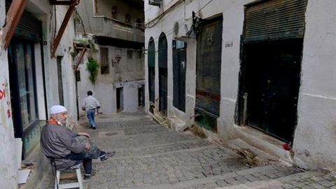 اتخاذ التدابير اللازمة لحماية قصبة الجزائر