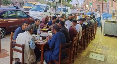 فتح 14 مطعما للإفطار غرداية