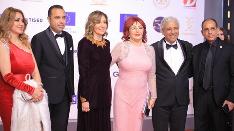 “مغنية روك الصحراء” رهان الجزائر في سباق الجوائز