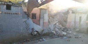 ترحيل العائلات القاطنة بمركز العبور ببوروبة