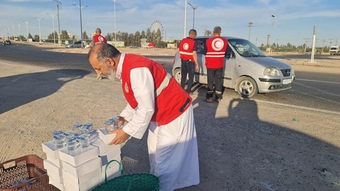 الهلال الأحمر الجزائري يوزع أكثر من 7000 وجبة افطار بتبسة