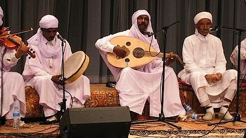 في سهرة رمضانية تراثية رائعة.. فرقة “الفردة” تبدع وتمتع