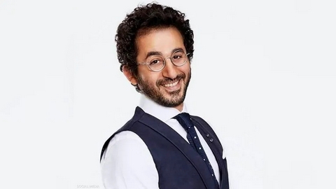 حلمي أبرز نجومها.. كيف انتعشت الدراما الإذاعية في رمضان؟