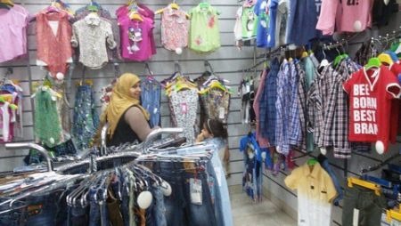 فتح 8 نقاط لبيع كسوة العيد بأسعار مدروسة بسطيف