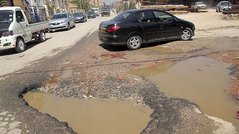 سكان المالحة بجسر قسنطينة يشتكون اهتراء طرقاتهم  