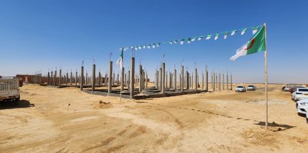 تندوف.. توزيع 40 مقرر استفادة من إعانات السكن الريفي