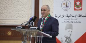 تزكية عبد الرحمان حمزاوي قائدا عاما للكشافة الإسلامية الجزائرية لعهدة جديدة