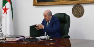 رئيس الجمهورية يترأس اجتماعا لمجلس الوزراء