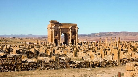 الأستاذ مراد زرارقة: المستعمرون الفرنسيون تعمدوا طمس أصالة التراث الجزائري
