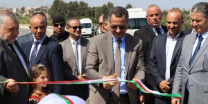  لخضر رخروخ : صيانة شبكات الطرقات عبر مناطق الوطن ستكون ضمن الأولويات