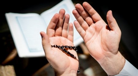 سؤال وجواب.. كيف تنال الشفاعة يوم القيامة ؟