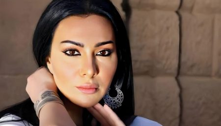 بسبب تصريحها عن الزواج من أحمد عز … روّاد السوشيال ميديا يفتحون النار على ميرهان حسين