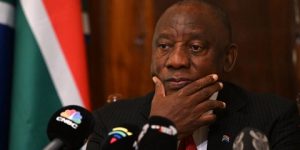 رئيس جنوب أفريقيا: الصراع في أوكرانيا يتطلب تدخلا من جميع الدول المحبة للسلام