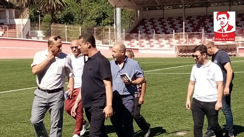 مدير الشباب و الرياضة للعاصمة يتفقد ملعب 20  أوت ببلوزداد