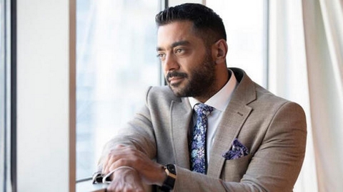 القبض على أحمد فلوكس لتنفيذ حكم بالحبس سنتين