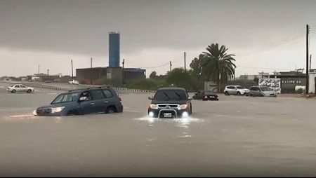 هلع في ليبيا من ارتفاع أمواج البحر.. وإخلاء للفنادق ببنغازي