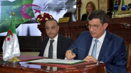 تنصيب 11 واليا منتدبا بالجزائر العاصمة