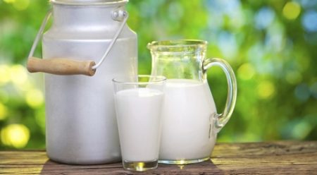 صحتنا في غذائنا.. الحليب مفيد بكل أنواعه