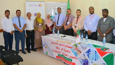 الوكالة الجزائرية لترقية الاستثمار.. تسجيل أكثر من 160 مشروعا لدى الشباك الوحيد اللامركزي بتوقرت