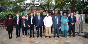 رئيس أوغندا يثمن التزام الجزائر بآفاق التعاون مع بلاده