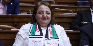 أعضاء مجلس الأمة يشيدون بموقف الجزائر الداعم للقضية الفلسطينية