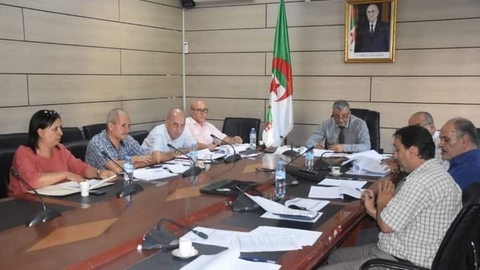 المجلس الولائي للعاصمة يبحث مداخيل الجباية