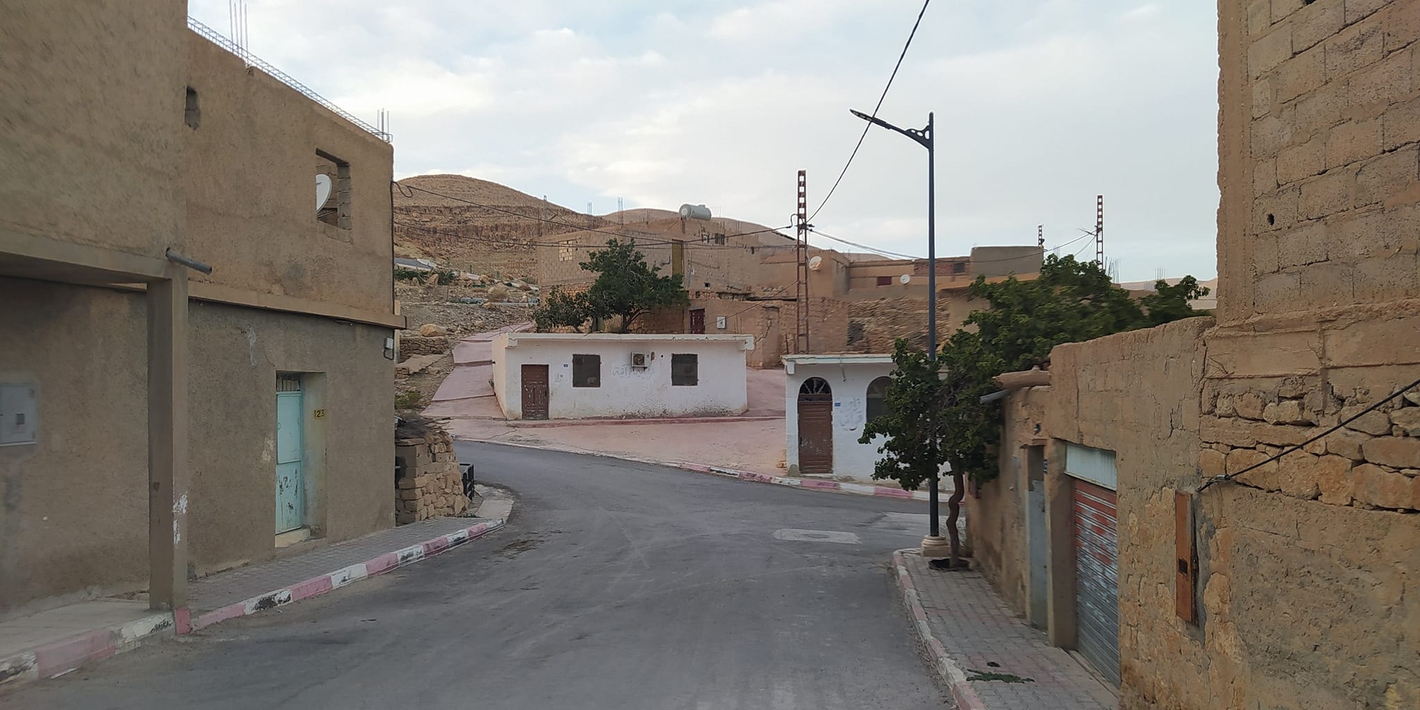 خنشلة.. تسخير أزيد من 123 مليون دج لإنجاز مشاريع تنموية ببلدية جلال