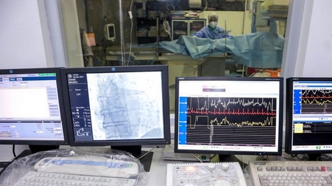 مستشفى “فرانس فانون” يتدعم بجهاز حديث الأول من نوعه وطنيا