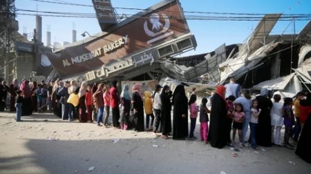 الكيان الصهيوني يصعد “حرب التجويع” في غزة بطريقة ممنهجة ومجرمة