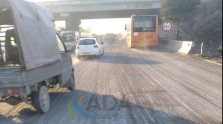 الشروع في أشغال تجديد الأرضية بمقطع الطريق السيار بوفاريك باتجاه البليدة