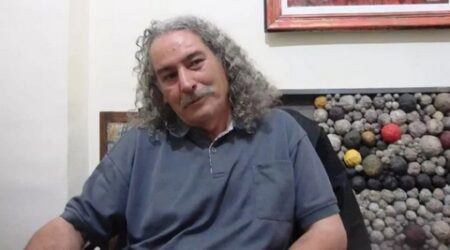 الساحة الثقافية تفقد أحد قامتها.. الفنان التشكيلي والسينوغراف والسينمائي أرزقي آيت العربي في ذمة الله