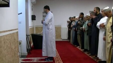 معسكر.. فتح 15 مسجدا جديدا