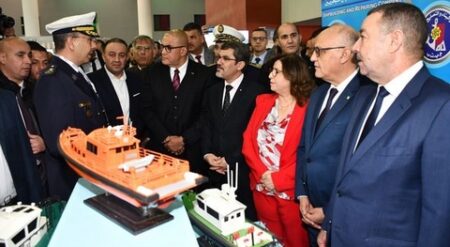 القوات البحرية تشارك في الطبعة التاسعة للصالون الدولي للصيد البحري
