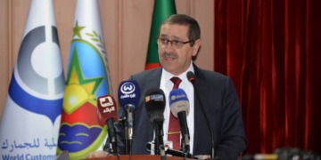 المدير العام للجمارك الجزائرية يؤكد على الصرامة ومضاعفة اليقظة لتحقيق أحسن النتائج ميدانيا
