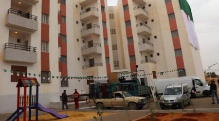 قسنطينة.. سكان البنايات الهشة يتنفسون الصعدان