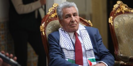 زعلاني يستقبل أعضاء من حركة ديناميكية الجالية الجزائرية المقيمة بفرنسا
