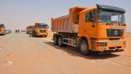 البيض.. الانطلاق في مشروع إعادة تأهيل الطريق الوطني رقم 107