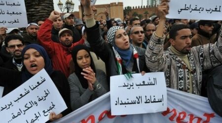 الحكومة المخزنية تحاول امتصاص الغليان الشعبي عبر تبريرات وهمية ووعود كاذبة